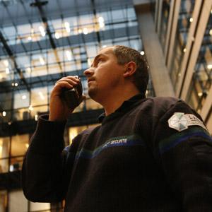 Surveillance humaine