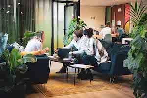 Accompagner l’émergence d’une filière  des services aux environnements de travail