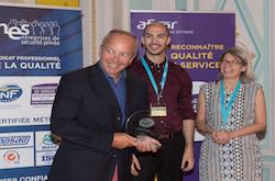 remise-des-trophees-nf-service-et-qualisecurite-au-congres-snes