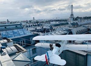 a-lhotel-the-peninsula-paris-loiseau-blanc-sanime-avec-trapeze